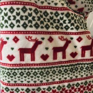 Festive Reindeer Patterned Blanket